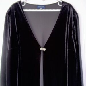 Additionelle black velvet evening jacket